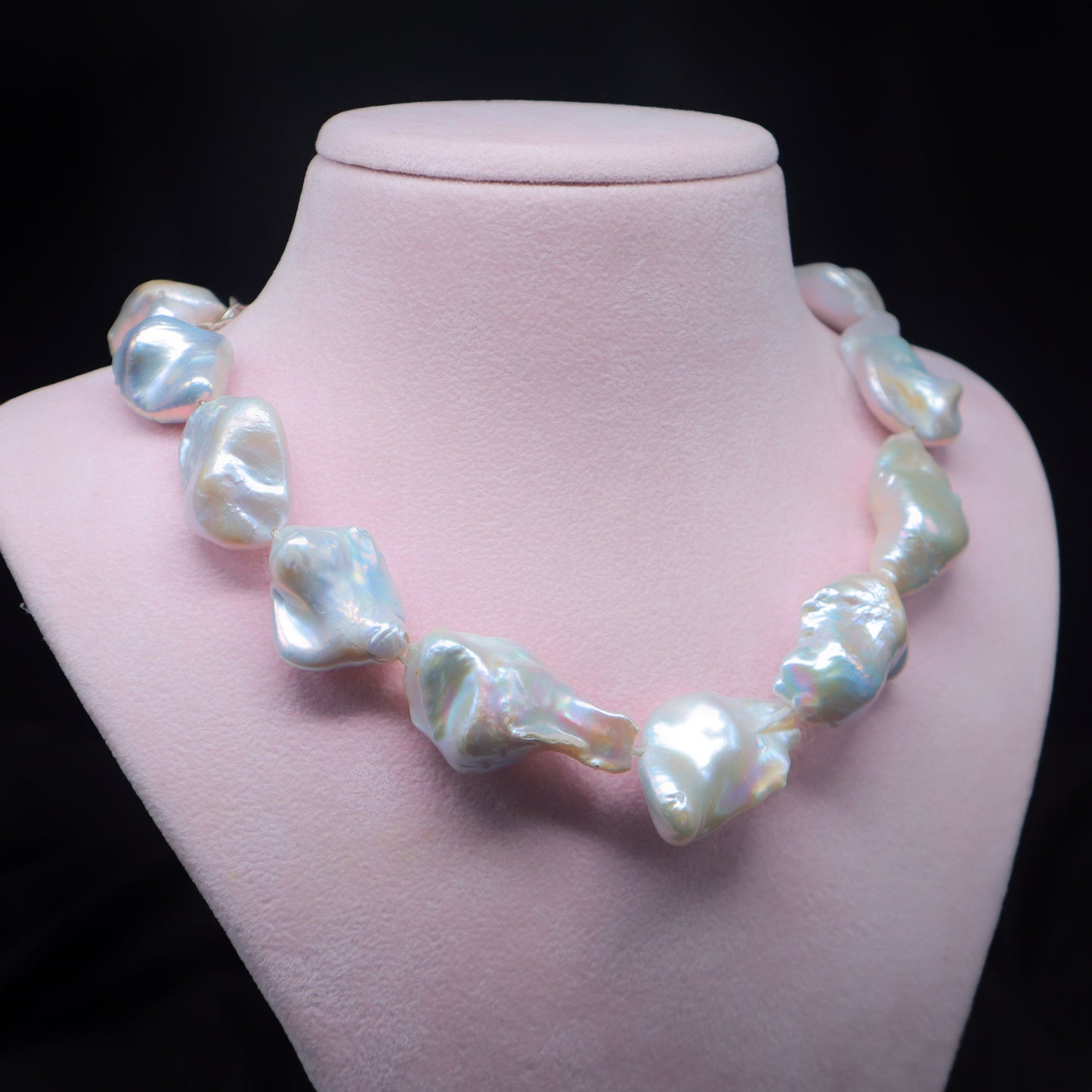 𝒥𝑜𝓈'𝒾𝑒 - Pearl Necklace