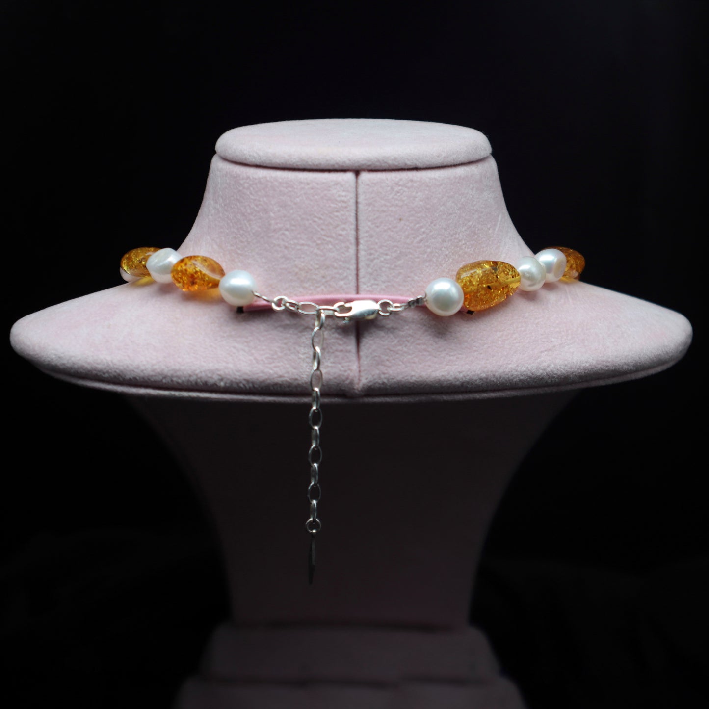 𝒜𝓃𝑔𝑒𝓁𝒾𝓆𝓊𝑒 -  Amber&Pearl Necklace